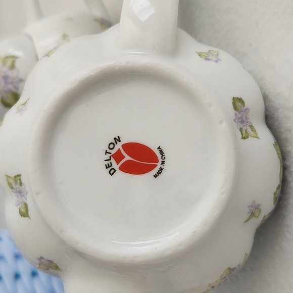 Delton Tea Set - Picture 4 of 4